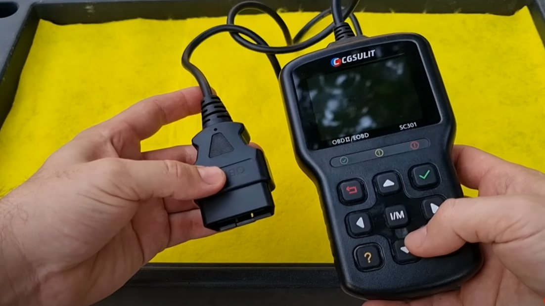 Cheap Check Engine Light Reader Review CGSULIT SC301 OBD2 & EOBD