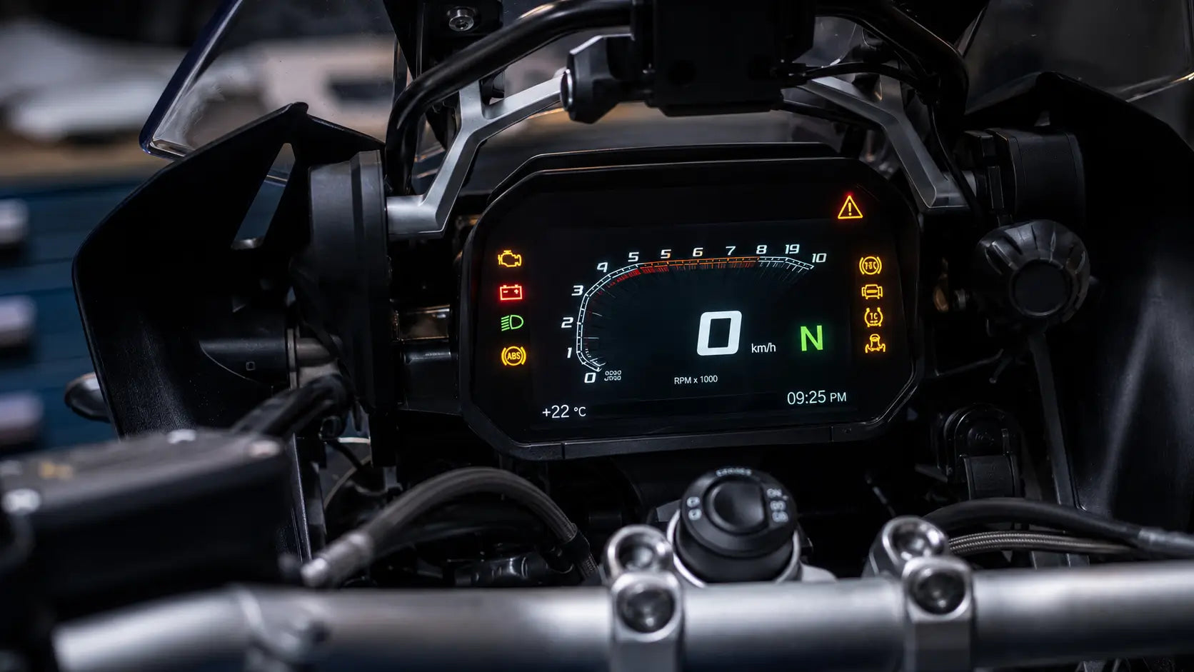 BMW Motorcycle Warning Lights Explained: Meaning, Causes, and What to Do
