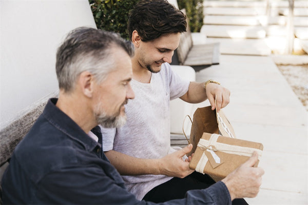 Trending Car Gifts for Father’s Day 2025: 25+ Best Gift Ideas for Car-Loving Dads